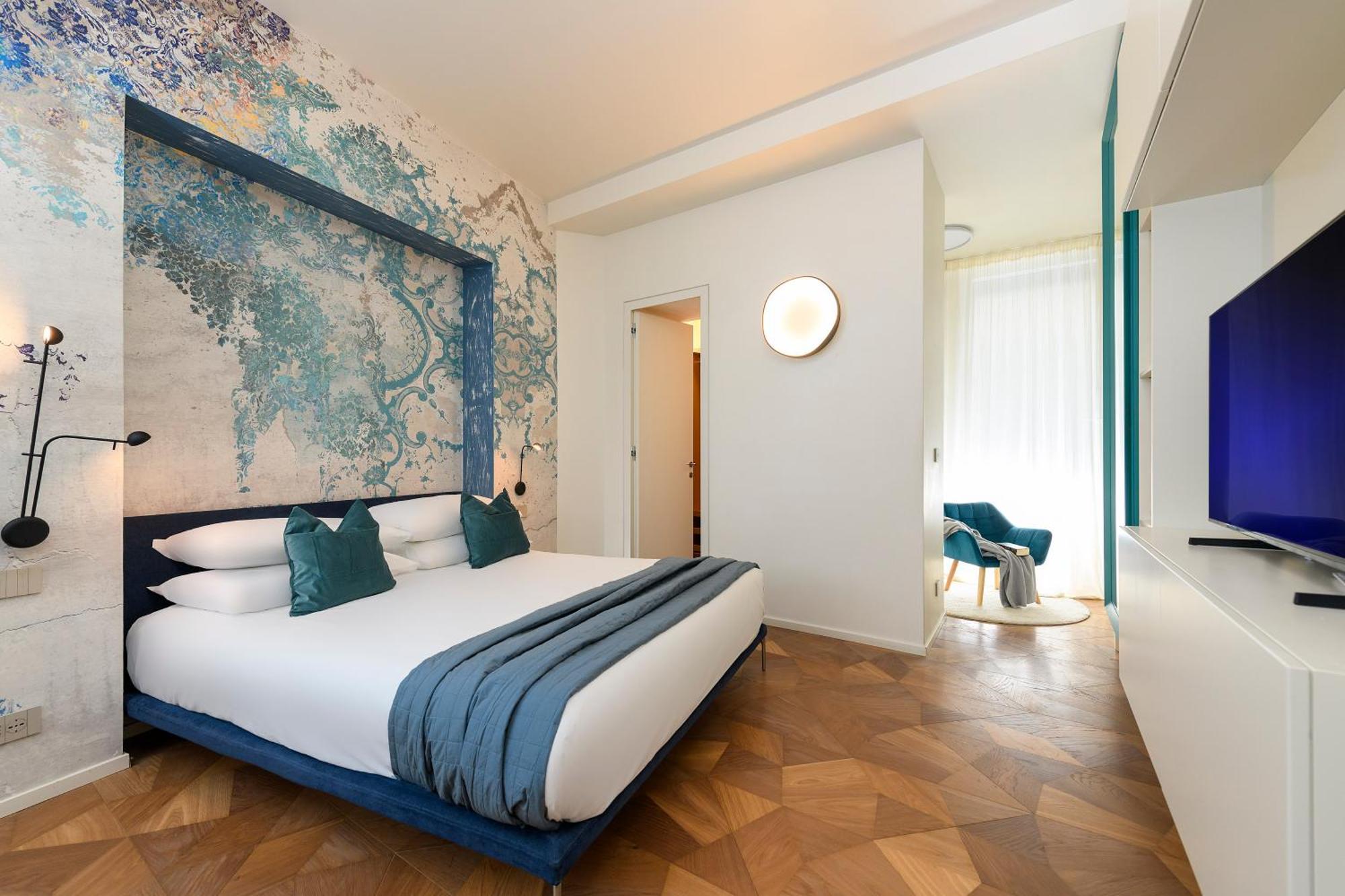 Moon River Luxury * Rom